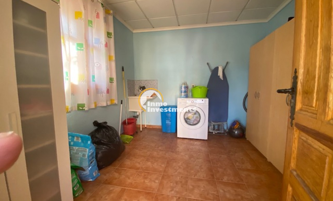 Resale - Finca - Murcia