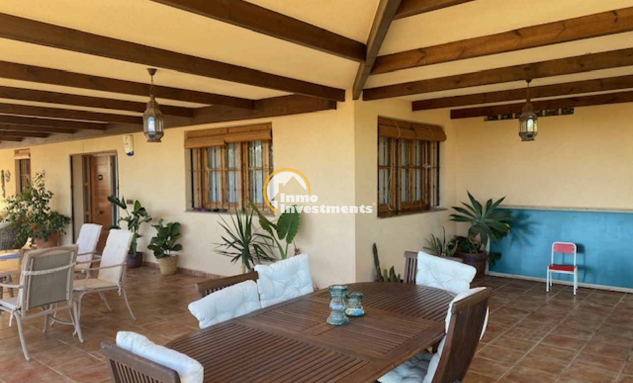 Resale - Finca - Murcia