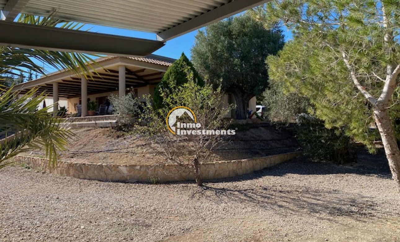 Resale - Finca - Murcia
