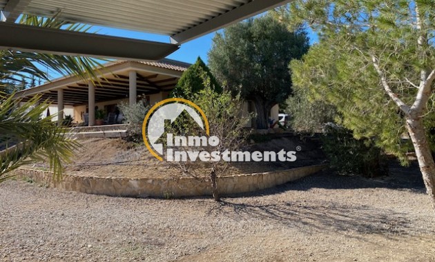 Resale - Finca - Murcia