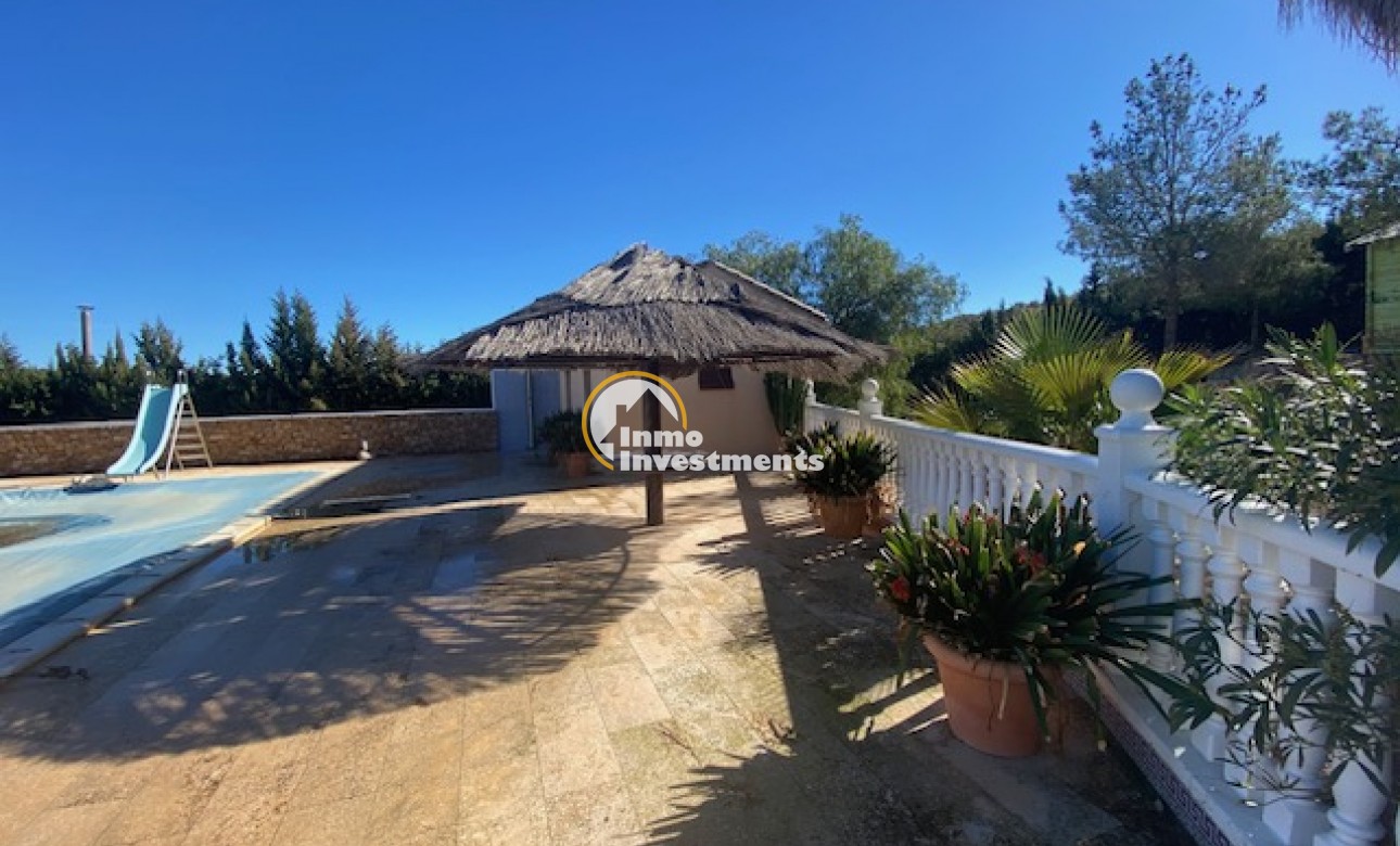 Resale - Finca - Murcia