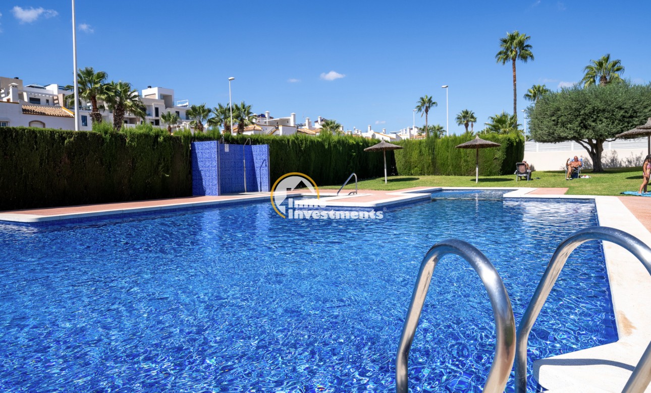 Resale - Quad House - Los Dolses