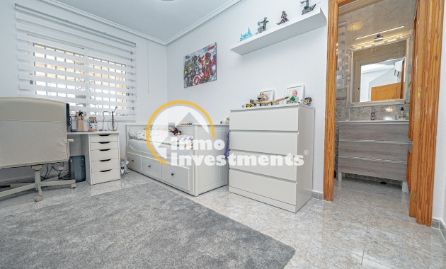 Resale - Villa - Villamartin - Montegolf