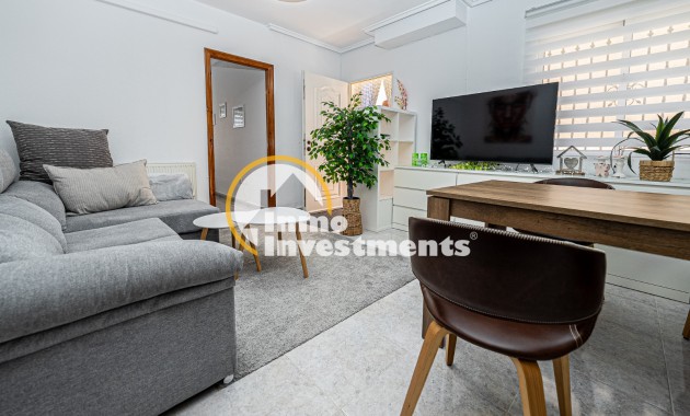 Resale - Villa - Villamartin - Montegolf