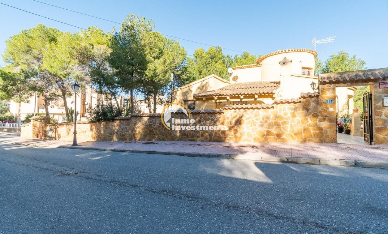 Reventa - Chalet independiente - Villamartin - Las Filipinas