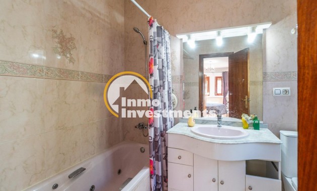 Reventa - Chalet independiente - Villamartin - Las Filipinas