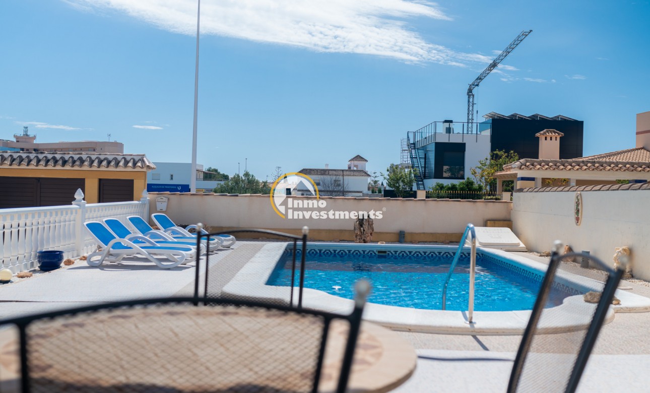 Resale - Villa - La Zenia