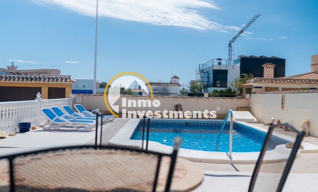 Resale - Villa - La Zenia