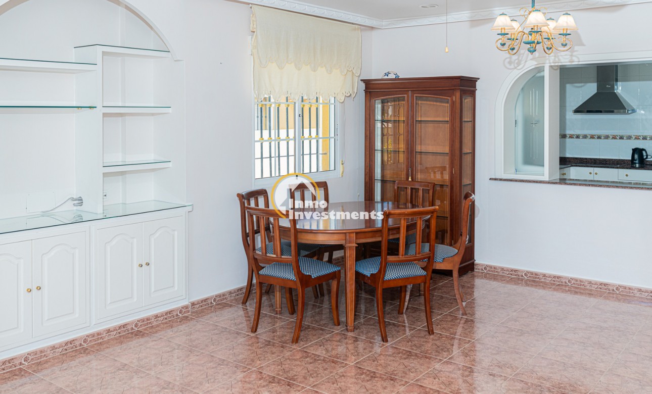 Resale - Villa - La Zenia