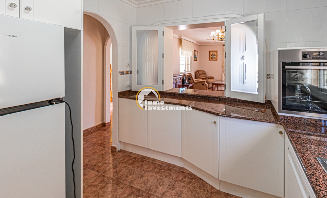 Resale - Villa - La Zenia