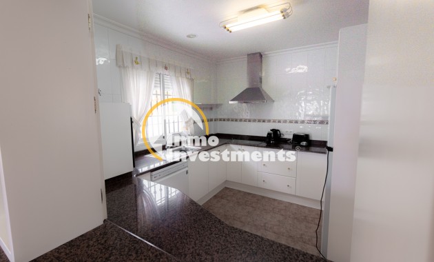 Resale - Villa - La Zenia