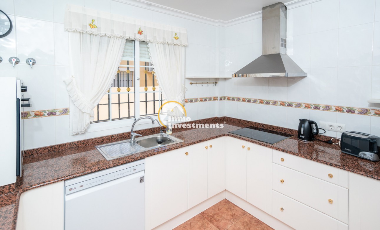 Resale - Villa - La Zenia