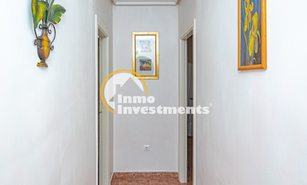 Resale - Villa - La Zenia