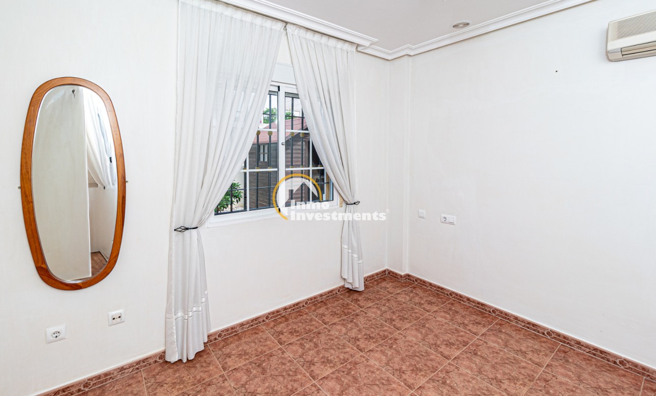 Resale - Villa - La Zenia