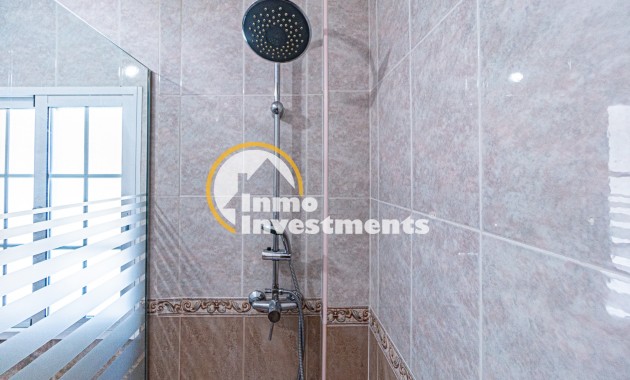 Resale - Villa - La Zenia