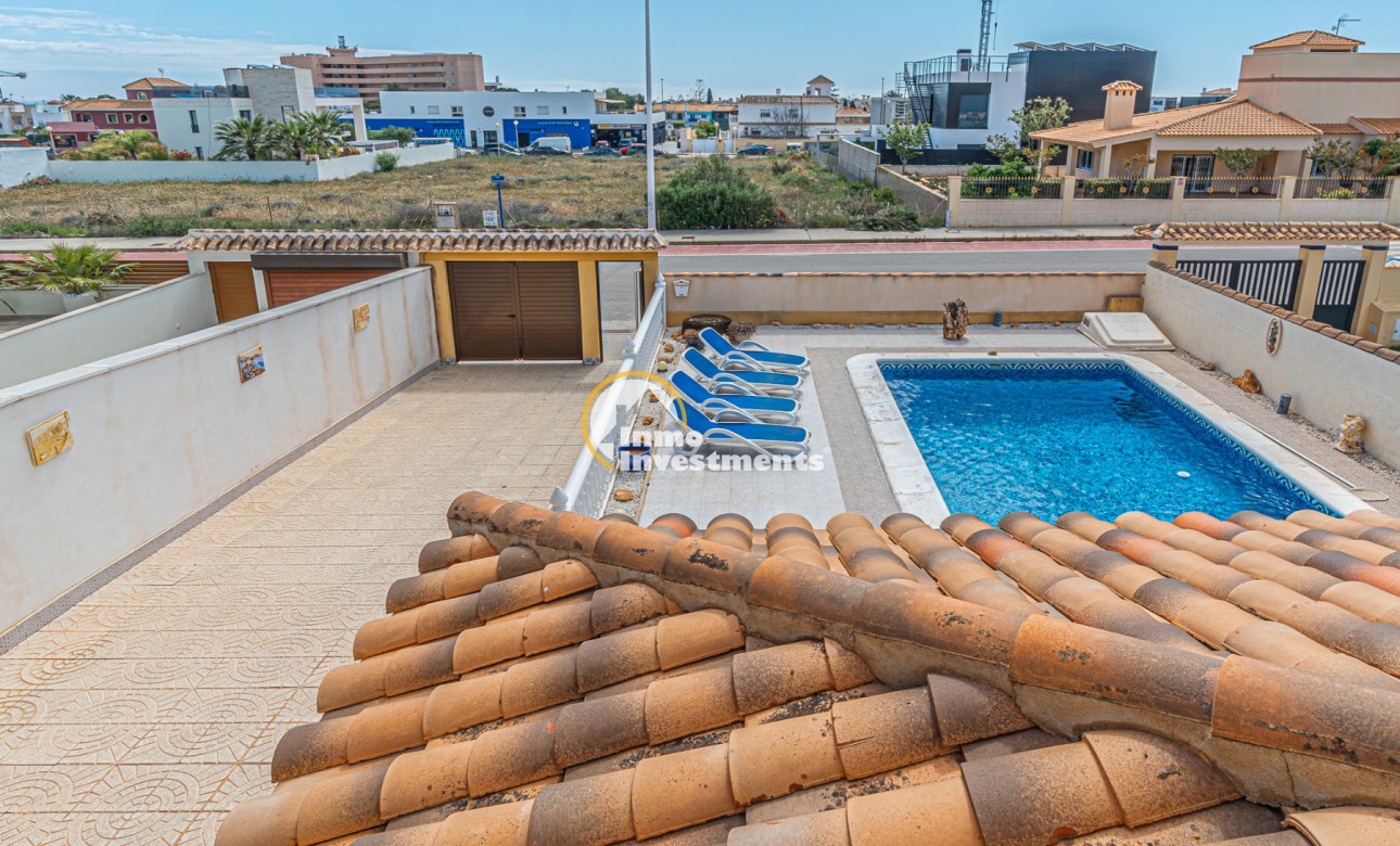 Resale - Villa - La Zenia