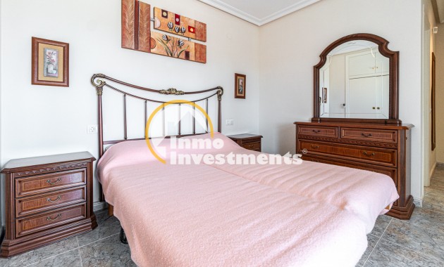 Resale - Villa - La Zenia