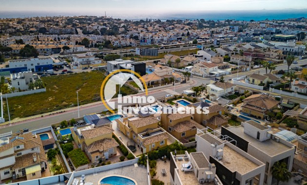 Resale - Villa - La Zenia