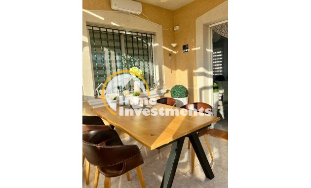 Resale - Villa - Villamartin - Montegolf