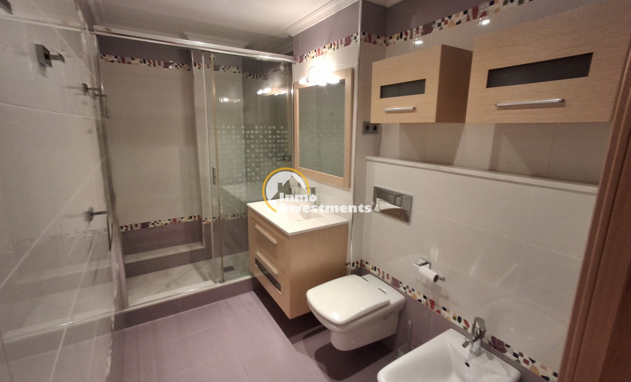 Resale - Apartment - Torrevieja - Beach