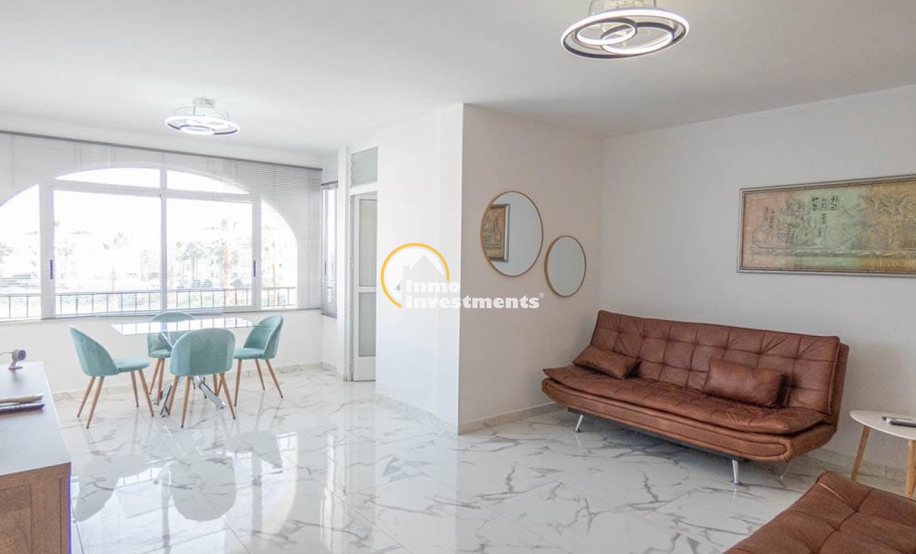 Resale - Apartment - Villamartin - Plaza