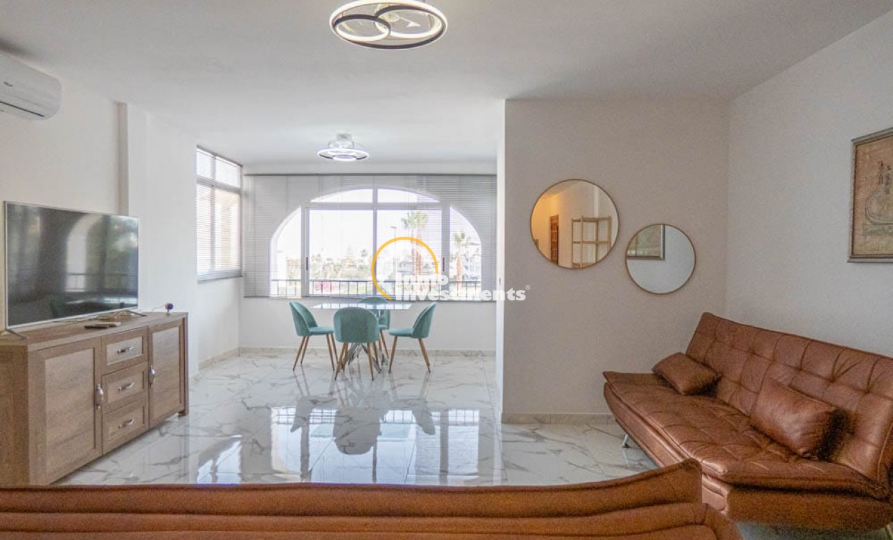 Resale - Apartment - Villamartin - Plaza