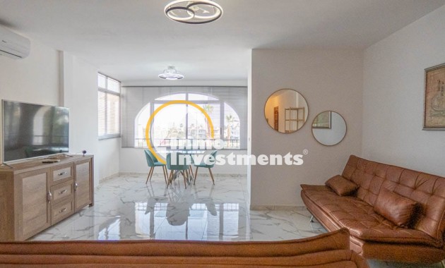 Resale - Apartment - Villamartin - Plaza