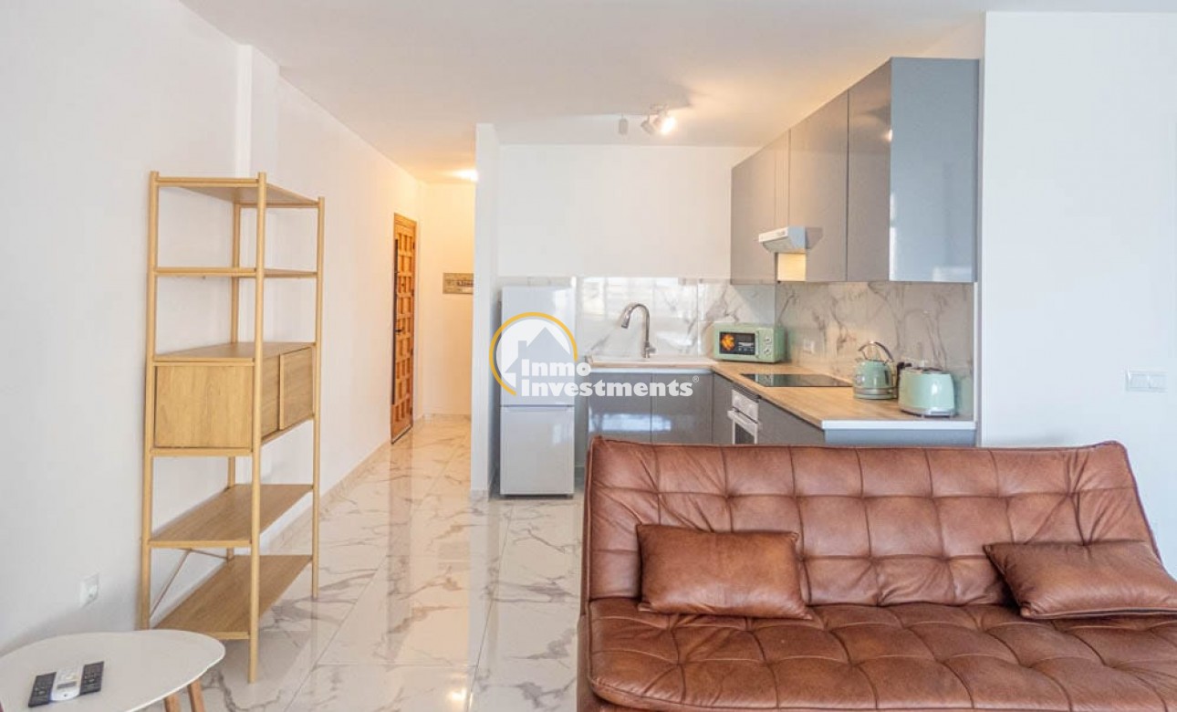 Resale - Apartment - Villamartin - Plaza