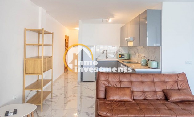 Resale - Apartment - Villamartin - Plaza