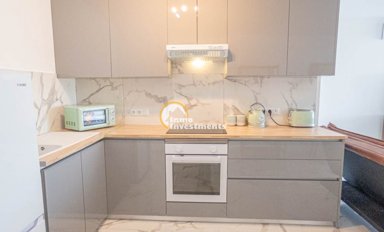 Resale - Apartment - Villamartin - Plaza