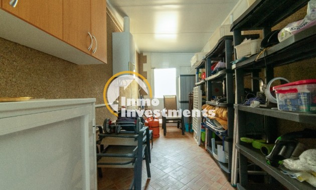 Resale - Villa - Los Altos
