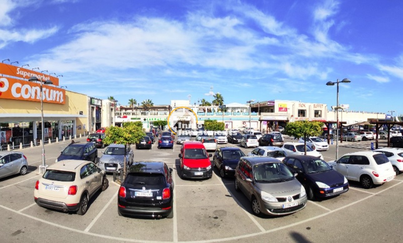 Resale - Villa - Los Altos