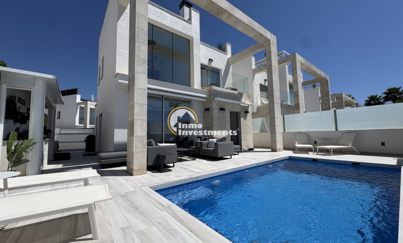 Bestaande bouw - Villa - Lomas de Cabo Roig
