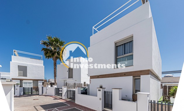 Reventa - Chalet independiente - Villamartin - Pau 26