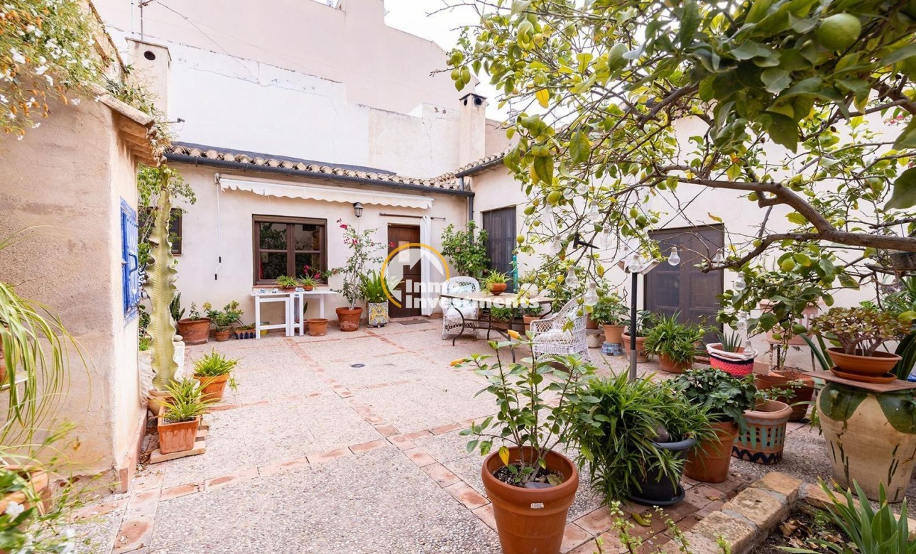 Till salu - village house - Los Martinez Del Puerto - Los Martínez del Puerto