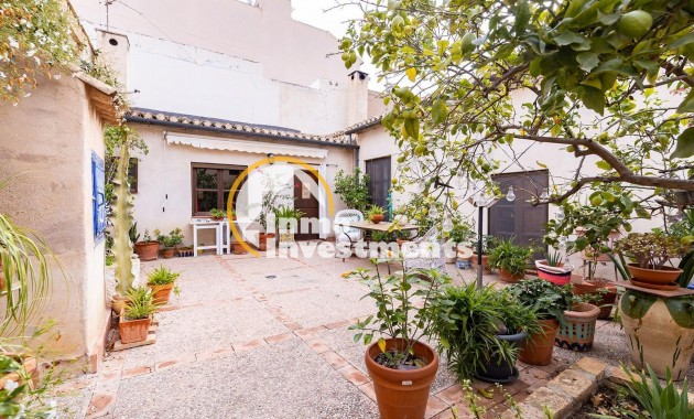 Till salu - village house - Los Martinez Del Puerto - Los Martínez del Puerto