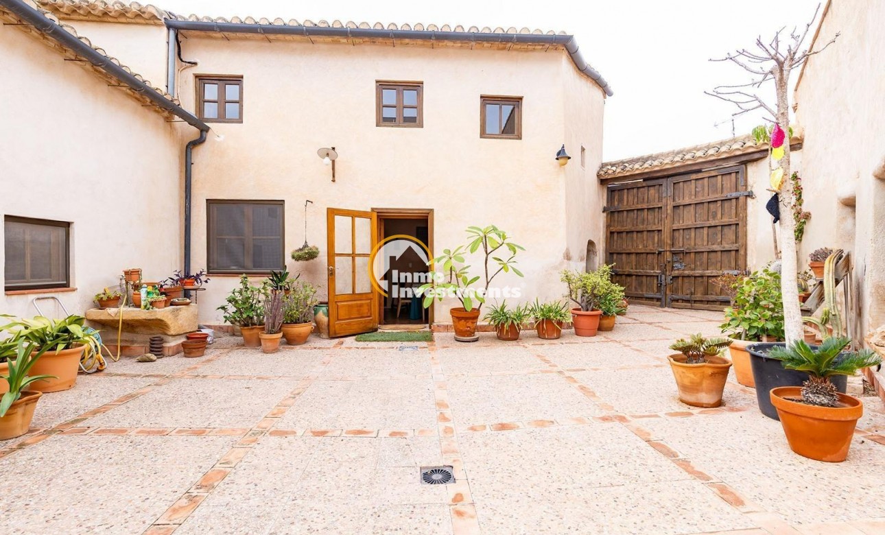 Till salu - village house - Los Martinez Del Puerto - Los Martínez del Puerto