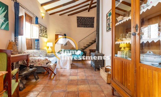 Till salu - village house - Los Martinez Del Puerto - Los Martínez del Puerto