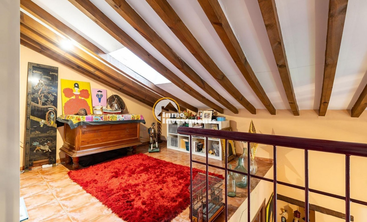 Till salu - village house - Los Martinez Del Puerto - Los Martínez del Puerto