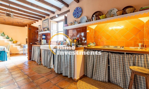 Till salu - village house - Los Martinez Del Puerto - Los Martínez del Puerto