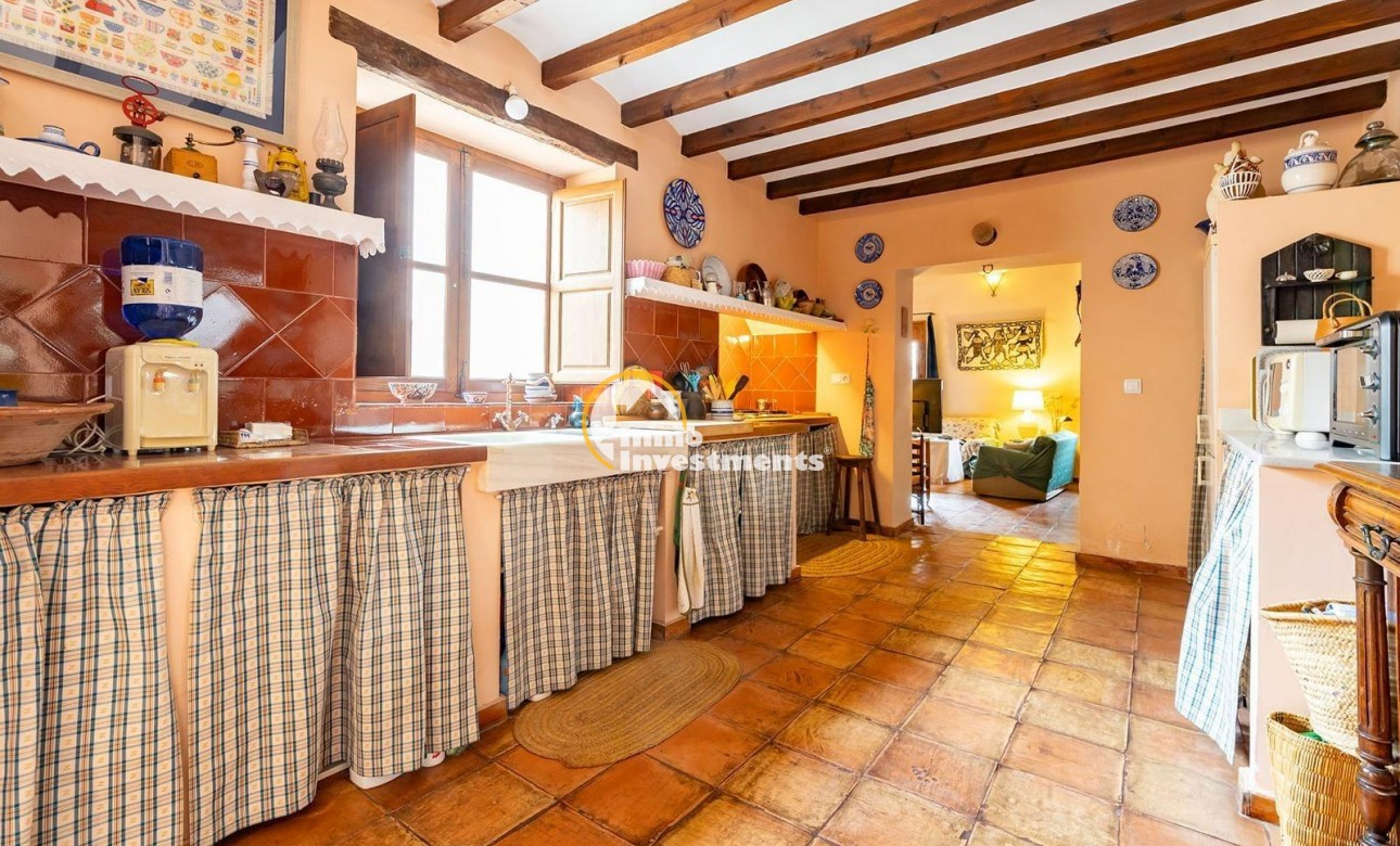 Till salu - village house - Los Martinez Del Puerto - Los Martínez del Puerto