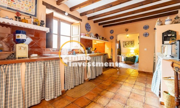 Till salu - village house - Los Martinez Del Puerto - Los Martínez del Puerto