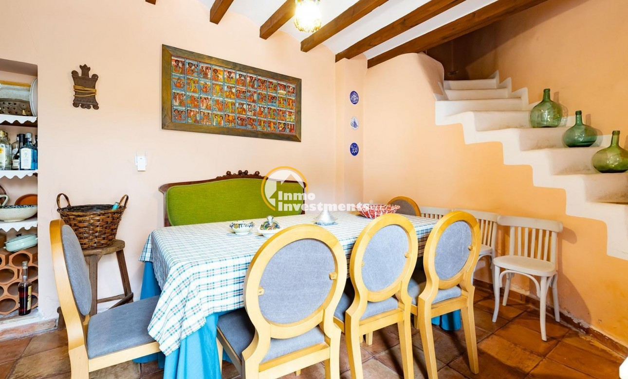 Till salu - village house - Los Martinez Del Puerto - Los Martínez del Puerto