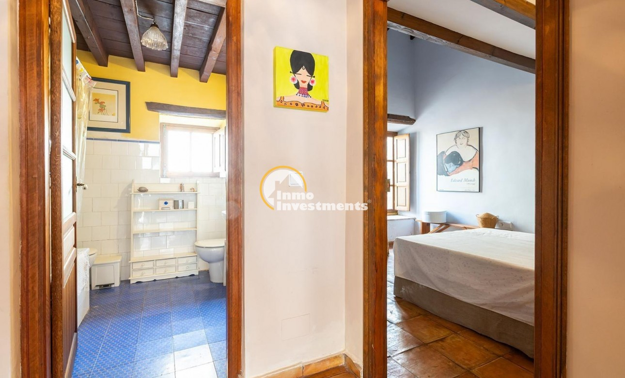 Till salu - village house - Los Martinez Del Puerto - Los Martínez del Puerto