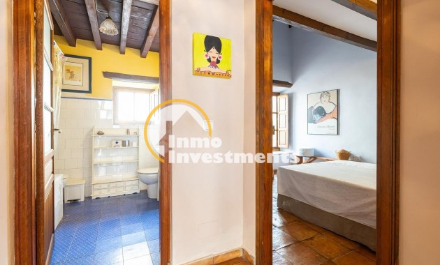 Till salu - village house - Los Martinez Del Puerto - Los Martínez del Puerto