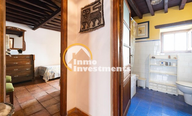 Till salu - village house - Los Martinez Del Puerto - Los Martínez del Puerto