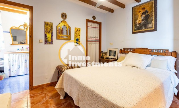 Till salu - village house - Los Martinez Del Puerto - Los Martínez del Puerto