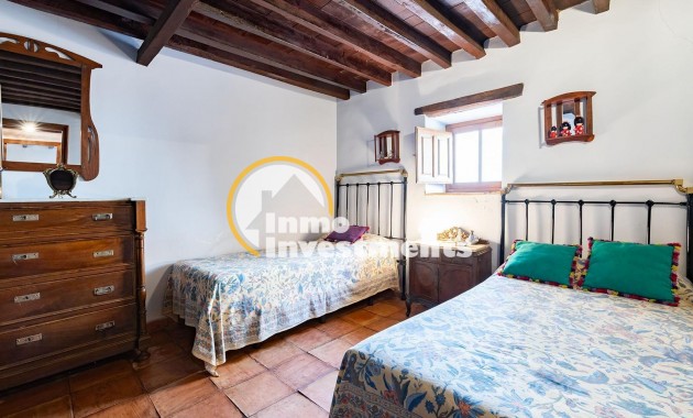 Till salu - village house - Los Martinez Del Puerto - Los Martínez del Puerto