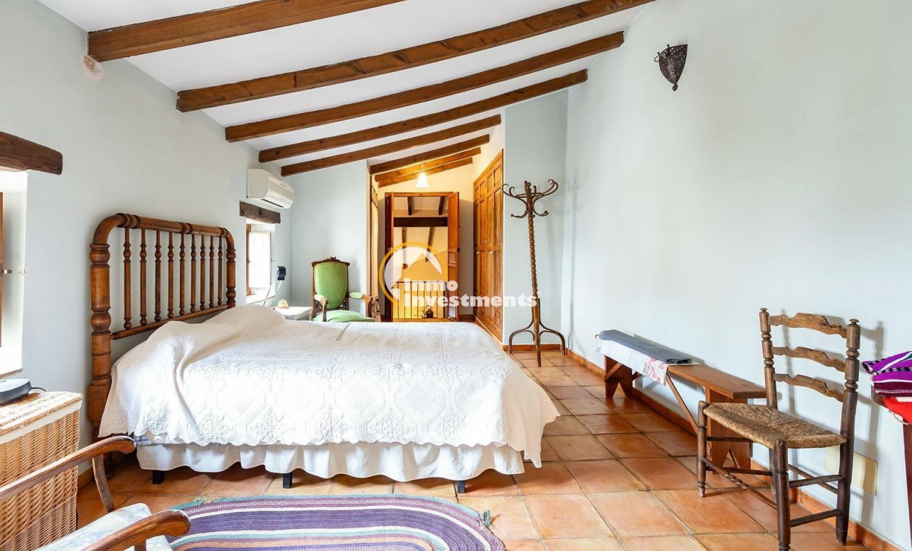 Till salu - village house - Los Martinez Del Puerto - Los Martínez del Puerto