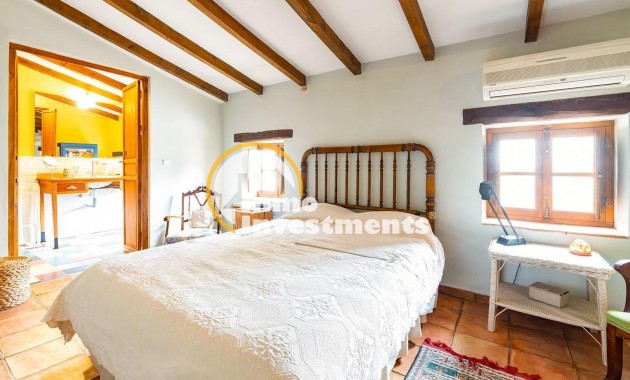 Till salu - village house - Los Martinez Del Puerto - Los Martínez del Puerto